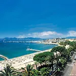Boite D'amour Mit Terrasse Und Solarium By Interhome Cannes