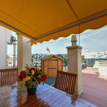 Boite D'amour Mit Terrasse Und Solarium By Interhome *