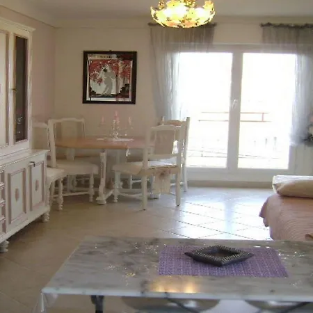 Boite D'amour Mit Terrasse Und Solarium By Interhome * Cannes
